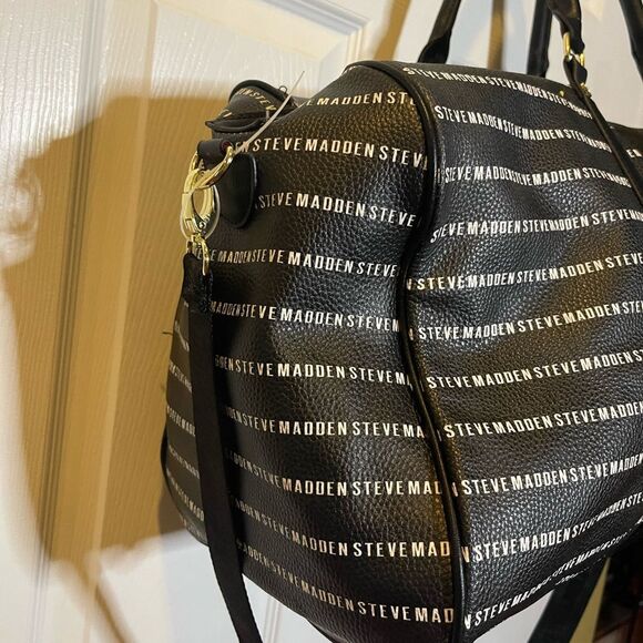 Steve Madden Synthetic Monochrome Logo Duffel Bag/weekender bag. - Picture 6 of 16